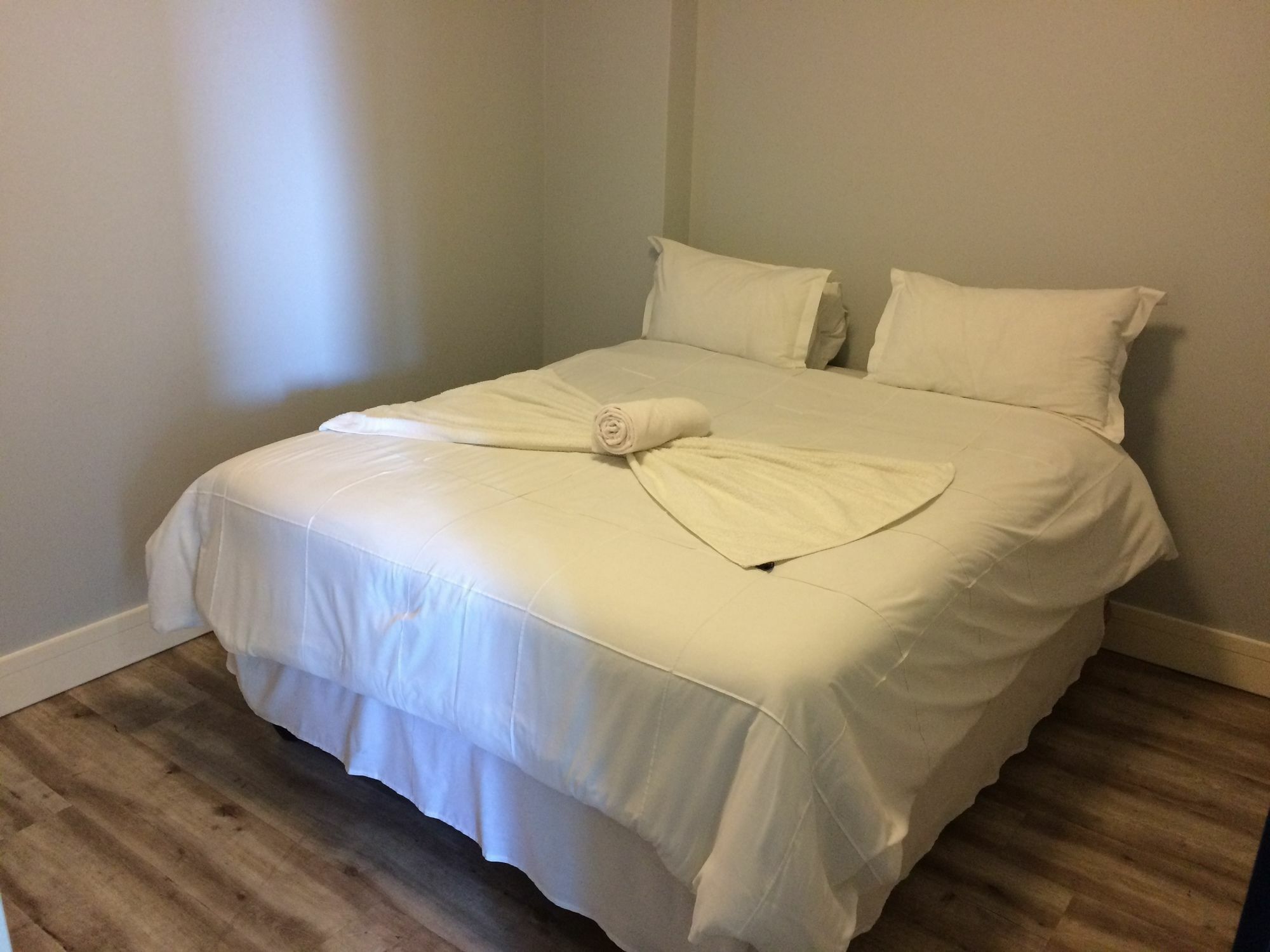 77 On Independence Self Catering Apartment 温特和克 外观 照片